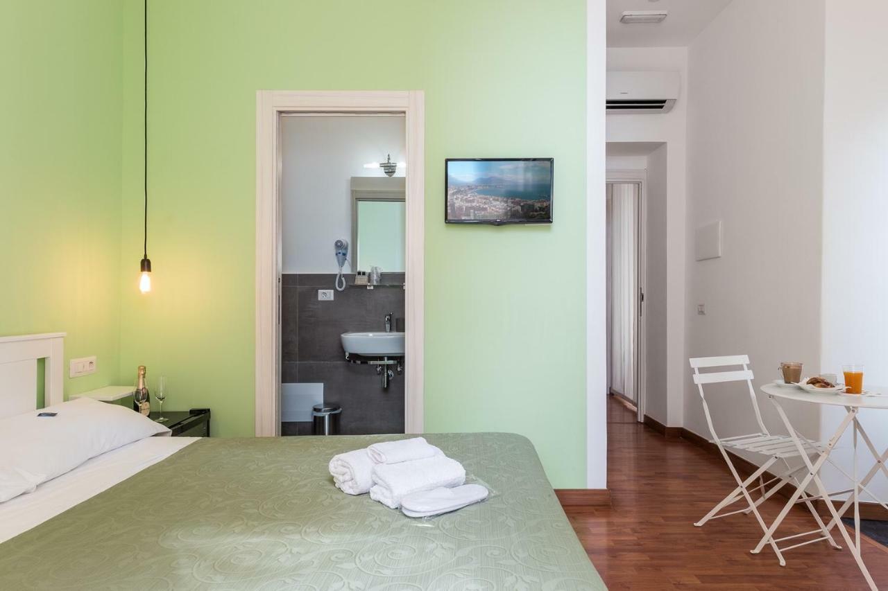B&B Monserrato Νάπολη Εξωτερικό φωτογραφία